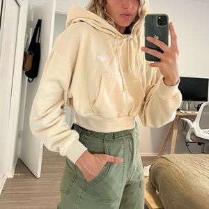Levi’s cropped hoodie- size medium